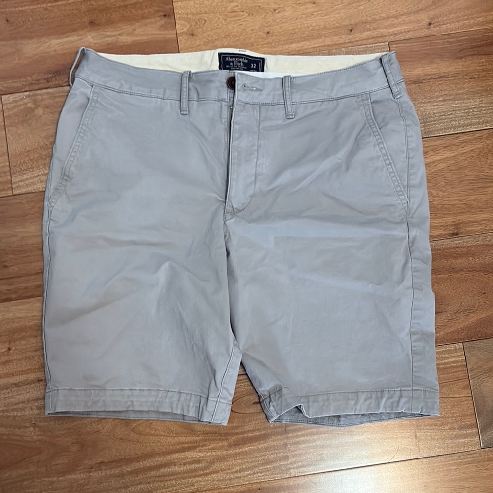 Abercrombie & Fitch Light GrayFlat Front Shorts